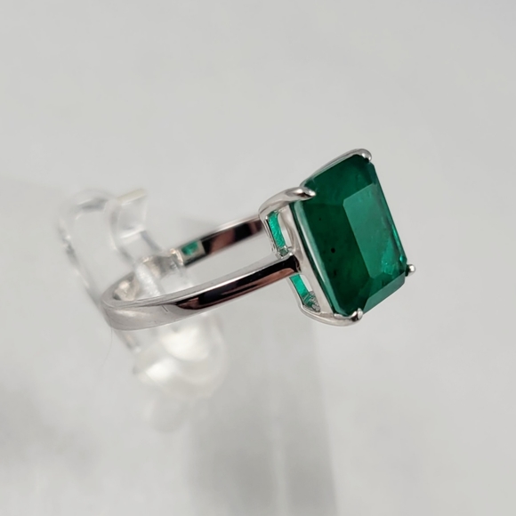 Sterling 3ct Natural Emerald Ring - Picture 6 of 11
